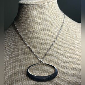 Chic Silver Pendant Necklace